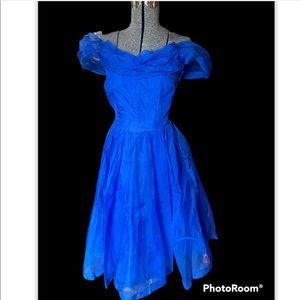 Beautiful handmade 1950s prom style dress